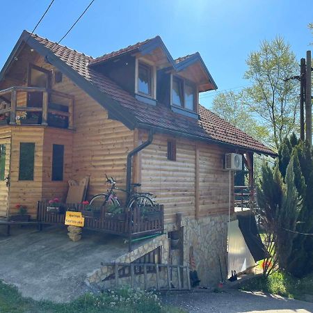 Apartman "Kapetana Luka" Ljubovija Екстер'єр фото