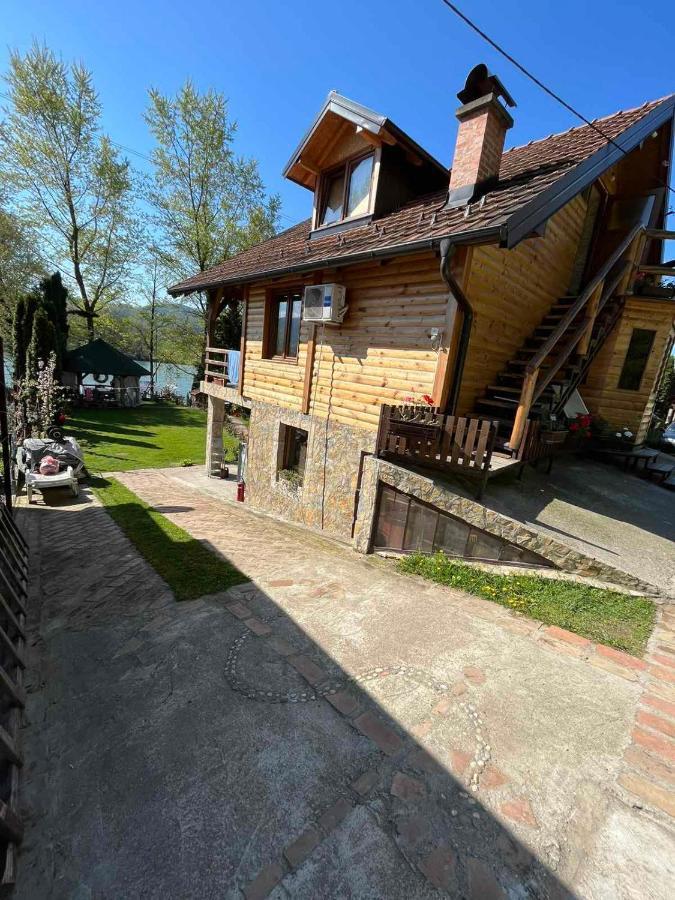 Apartman "Kapetana Luka" Ljubovija Екстер'єр фото